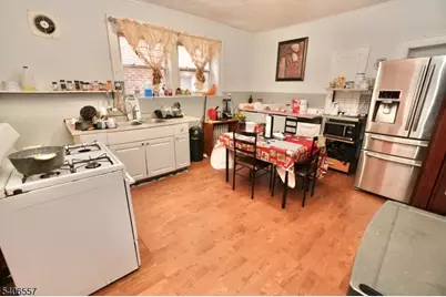 99 Grafton Ave, Newark, NJ 07104 - Photo 5