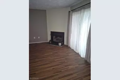 602 Village Commons, Raritan Township, NJ 08822 - Photo 7