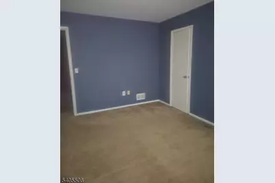 602 Village Commons, Raritan Township, NJ 08822 - Photo 9