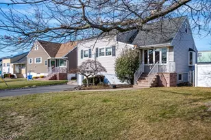 31 Marie Rd, Woodbridge Township, NJ 08863 - Photo 3
