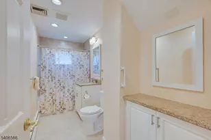 31 Marie Rd, Woodbridge Township, NJ 08863 - Photo 25