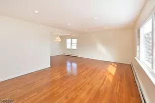 100 Eastern Wy, Rutherford, NJ 07070 - Photo 3
