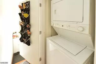 100 Eastern Wy, Rutherford, NJ 07070 - Photo 15