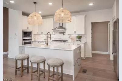 22 Whitaker Ln, Far Hills, NJ 07931 - Photo 5