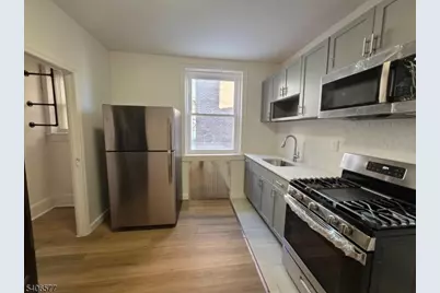 367-369 Sanford Ave #1R, Newark, NJ 07106 - Photo 17