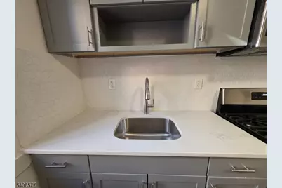 367-369 Sanford Ave #1R, Newark, NJ 07106 - Photo 15