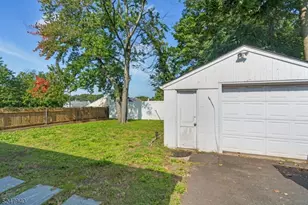 67 Woodland Ave, Woodbridge Township, NJ 08863 - Photo 15