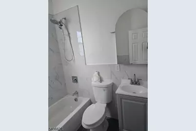 53 Aldine St, Newark, NJ 07112 - Photo 9