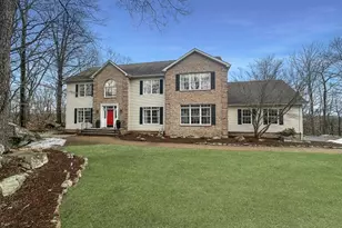 16 Gary Ct, Mount Olive, NJ 07836 - Photo 1