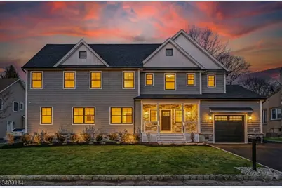 11 Laurel Pl, Fairfield, NJ 07004 - Photo 5