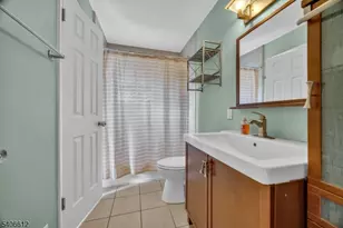 40 Drake Rd, Franklin Township, NJ 08873 - Photo 13