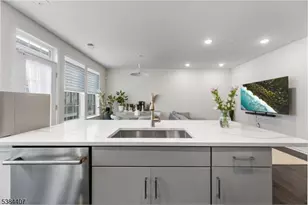 31 S Davenport St, Somerville, NJ 08876 - Photo 21