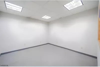 324 Ringwood Ave, Pompton Lakes, NJ 07442 - Photo 9