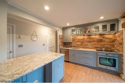 32 Great Gorge Ter #32, Vernon, NJ 07462 - Photo 3