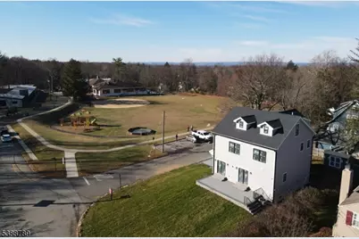 4 Hilltop Way, Essex Fells, NJ 07021 - Photo 29