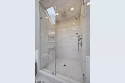 122 Old Stirling Rd, Warren Township, NJ 07059 - Photo 23