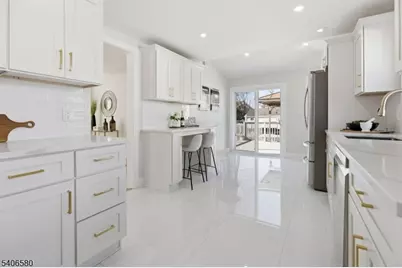 811 Rue Ave, Point Pleasant Beach, NJ 08742 - Photo 13