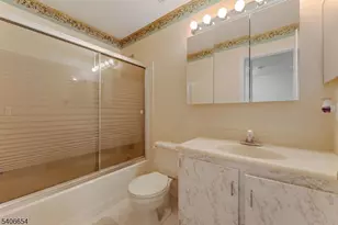 403 Red Crest Ln, Branchburg Township, NJ 08876 - Photo 27