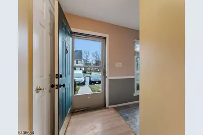 403 Red Crest Ln, Branchburg Township, NJ 08876 - Photo 3