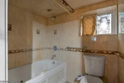 337 N Maple Ave, East Orange, NJ 07017 - Photo 19