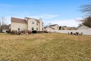 17 Frelinghuysen St, Belvidere, NJ 07823 - Photo 37