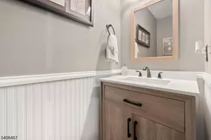 17 Frelinghuysen St, Belvidere, NJ 07823 - Photo 11