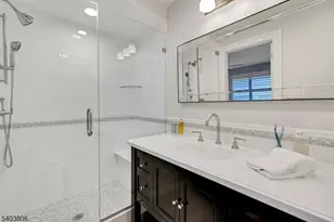 198 Riveredge Dr, Chatham Township, NJ 07928 - Photo 11