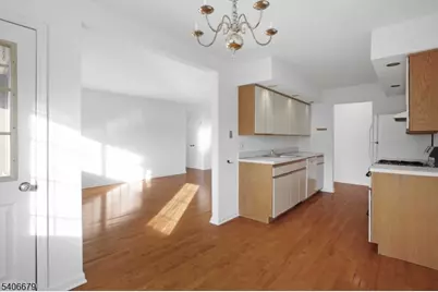 25D Canterbury R #D, Chatham Township, NJ 07928 - Photo 5