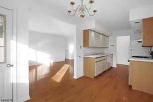 25D Canterbury R, Chatham Township, NJ 07928 - Photo 5