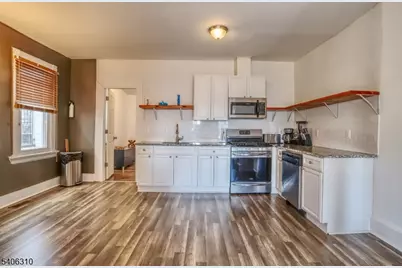 626-628 William St, East Orange, NJ 07017 - Photo 9