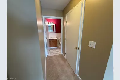 52 Overlook Dr, Lopatcong Township, NJ 08886 - Photo 9