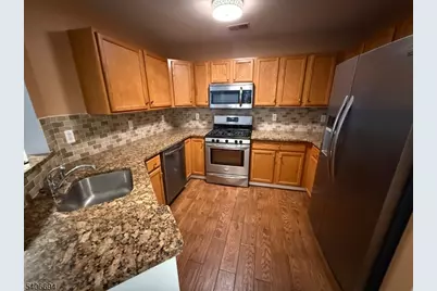 52 Overlook Dr, Lopatcong Township, NJ 08886 - Photo 3