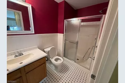 52 Overlook Dr, Lopatcong Township, NJ 08886 - Photo 11