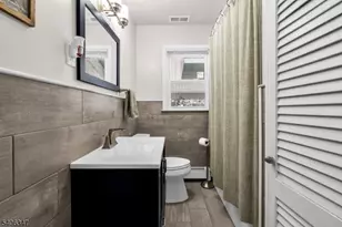 593 Corliss Ave, Phillipsburg, NJ 08865 - Photo 9