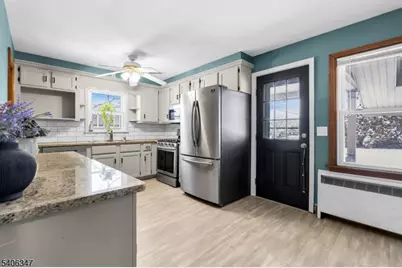 593 Corliss Ave, Phillipsburg, NJ 08865 - Photo 5