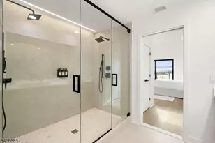 6 Harbor Front Terrace, Elizabeth, NJ 07206 - Photo 9