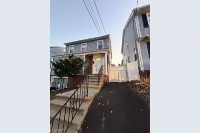 16 Ivy St, Newark, NJ 07106 - Photo 1