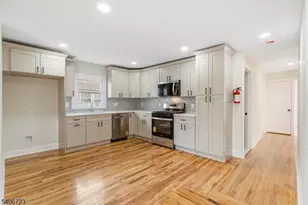28 Toronto Ct, Maplewood, NJ 07040 - Photo 3