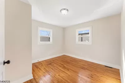 28 Toronto Ct, Maplewood, NJ 07040 - Photo 19