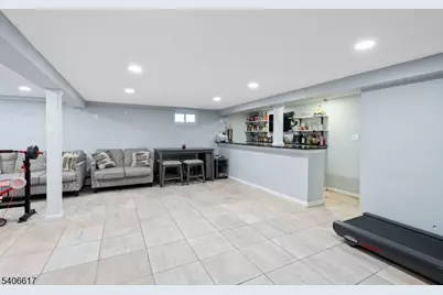 36 N Vivyen St, Bergenfield, NJ 07621 - Photo 21