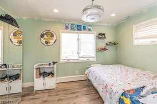 26 Hickory Ave, West Milford, NJ 07480 - Photo 11