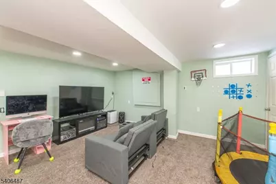 26 Hickory Ave, West Milford, NJ 07480 - Photo 17