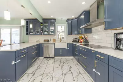 26 Hickory Ave, West Milford, NJ 07480 - Photo 3