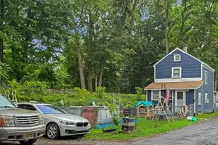 15 Fisk St, Belvidere, NJ 07823 - Photo 9