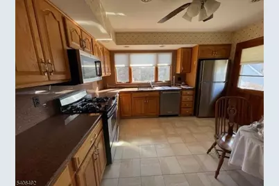 37-39 Edison Dr, Summit, NJ 07901 - Photo 7