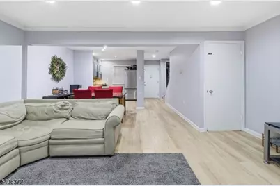 104 Stonegate Ln, Stanhope, NJ 07874 - Photo 9