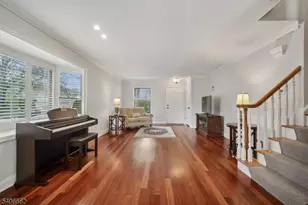 28 Morris Ave, Summit, NJ 07901 - Photo 3