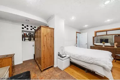 1611 N Sunset Pl, Union Township, NJ 07083 - Photo 11