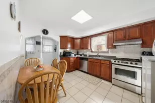 1611 N Sunset Pl, Union Township, NJ 07083 - Photo 15