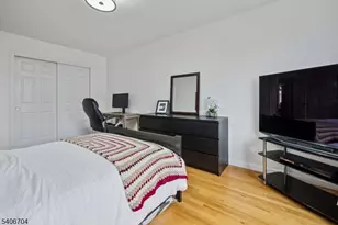 111 Todd Pl, Linden, NJ 07036 - Photo 19